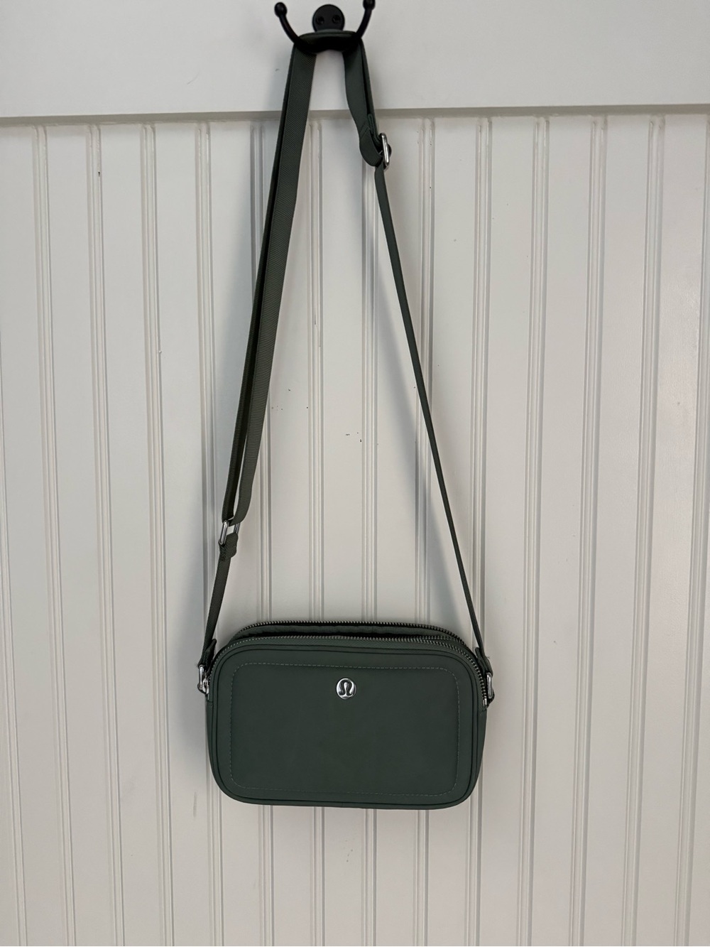 Lululemon Crossbody Camera Bag 2L - Grey Sage (Excellent Condition)